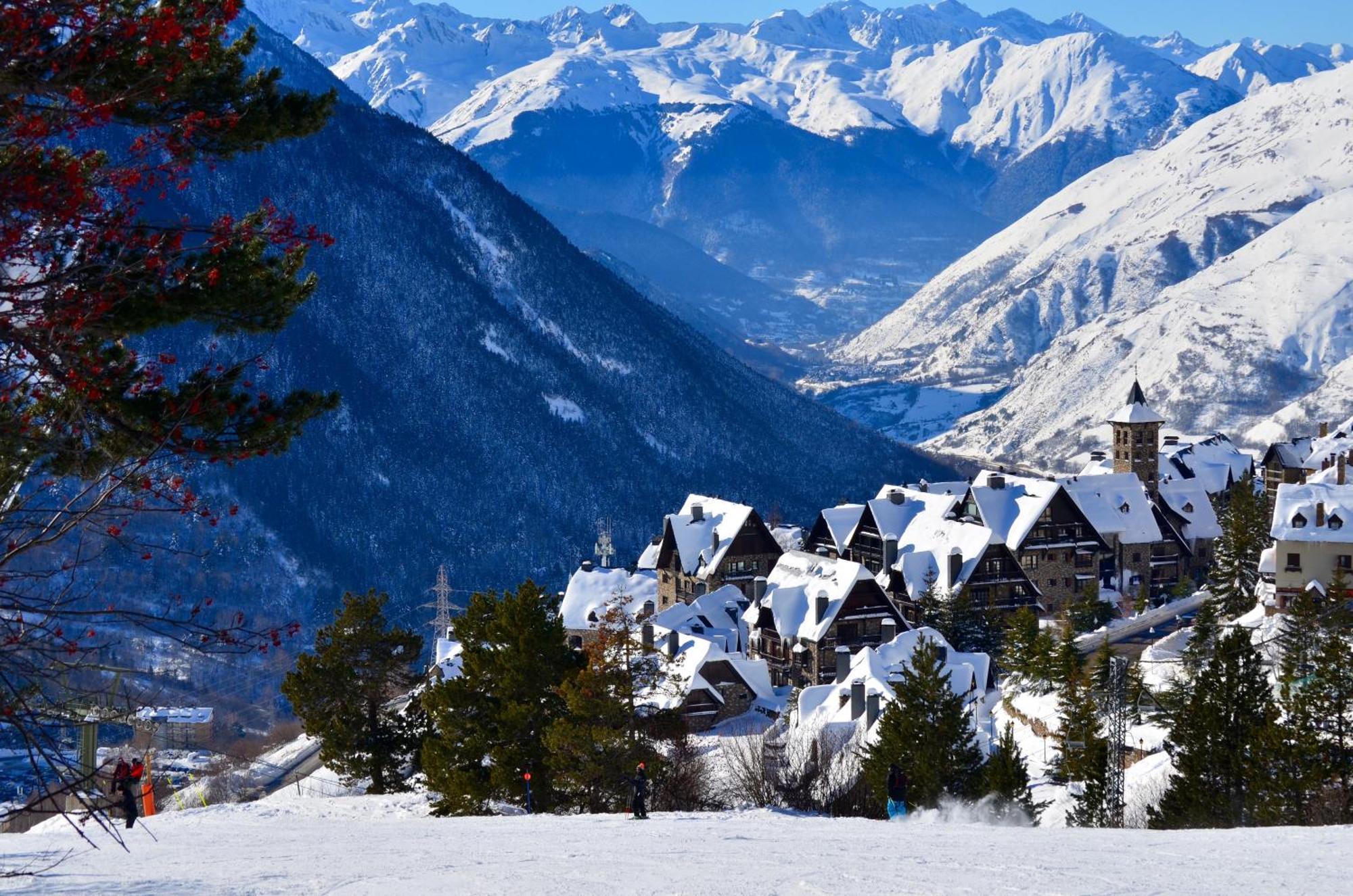 Apartamentos Snoe Mont Romies Саларду Экстерьер фото
