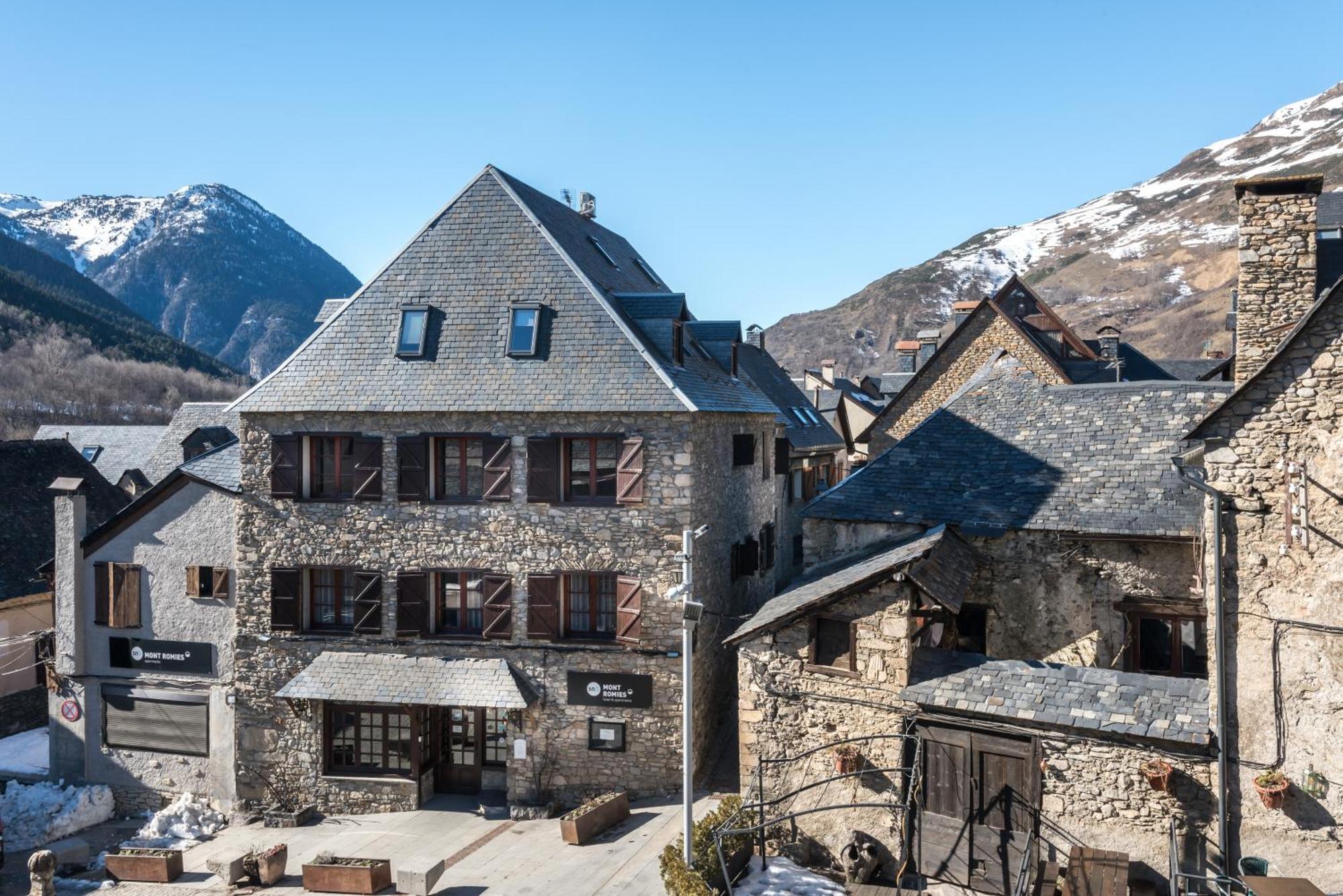 Apartamentos Snoe Mont Romies Саларду Экстерьер фото